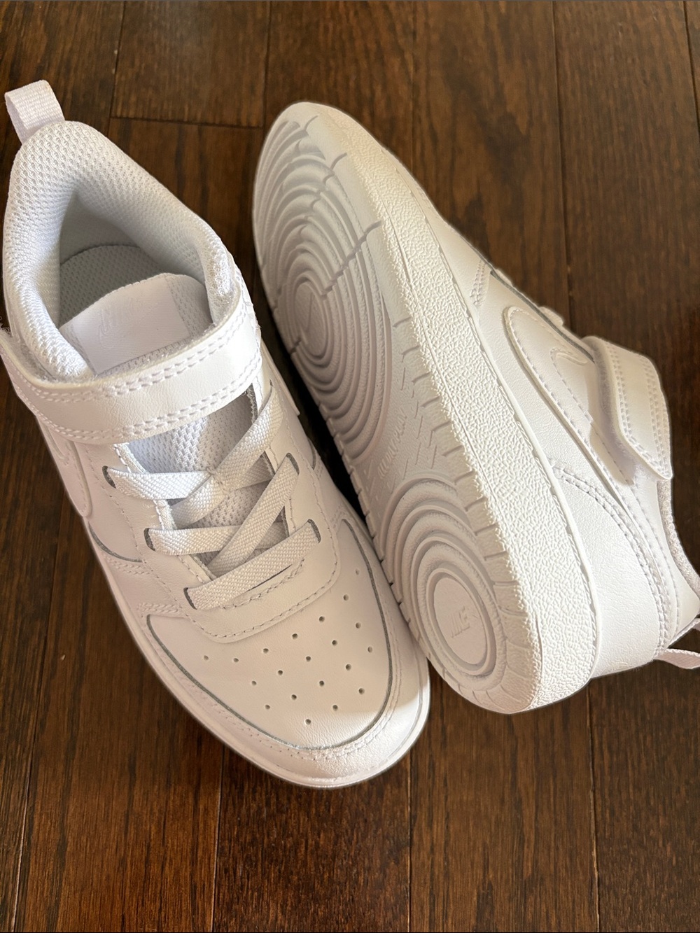 Nike Kids White Low-Top Sneakers - Picture 3 of 6